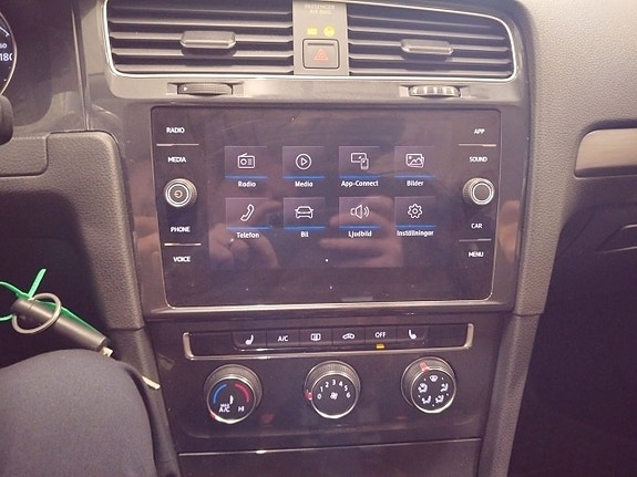 Volkswagen Golf I 17 of 19
