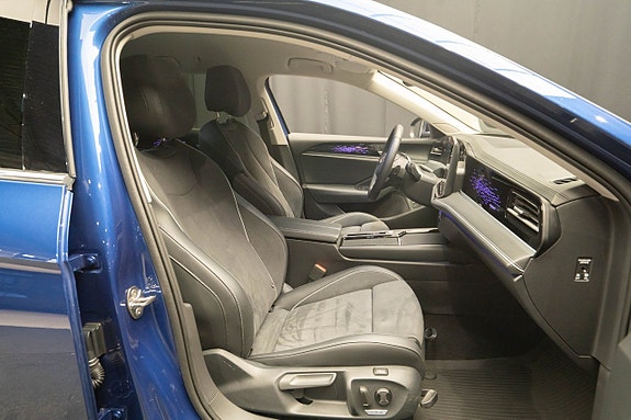Volkswagen Passat 18 of 29