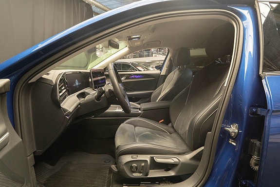 Volkswagen Passat 17 of 29