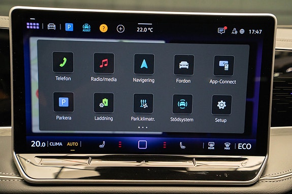 Volkswagen Passat 26 of 29