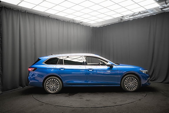 Volkswagen Passat 6 of 29