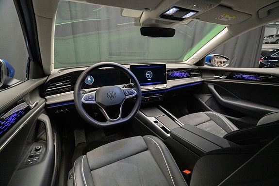 Volkswagen Passat 11 of 29