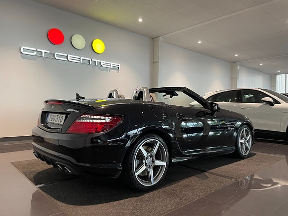 Mercedes-Benz SLK55 9 of 17