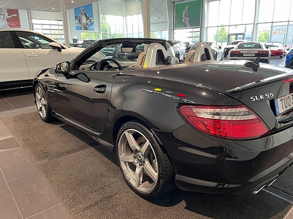 Mercedes-Benz SLK55 8 of 17