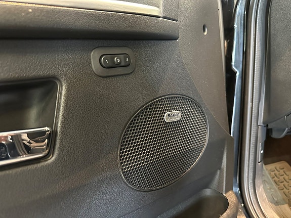Jeep Grand Cherokee 19 of 25