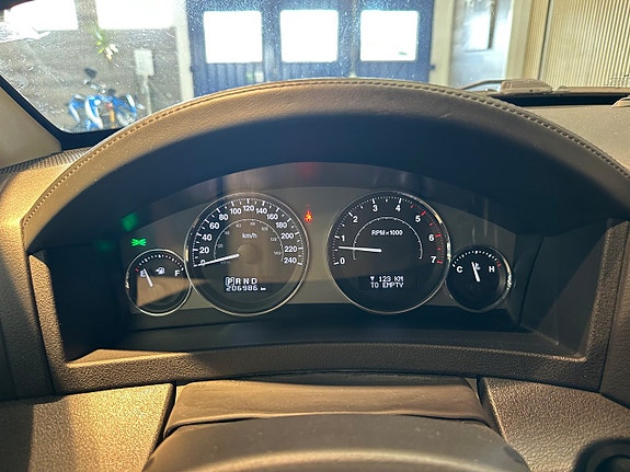 Jeep Grand Cherokee 18 of 25