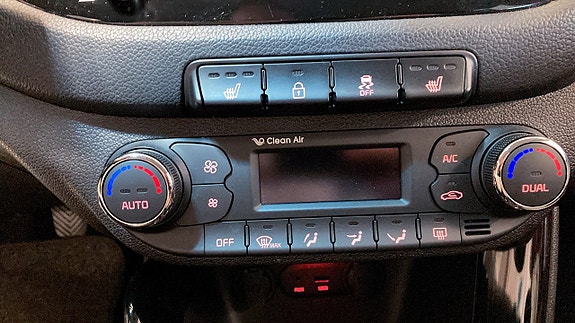 Kia Ceed 15 of 16