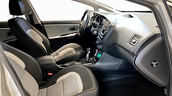 Kia Ceed 3 of 16