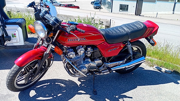 Honda CB750F 4 of 19
