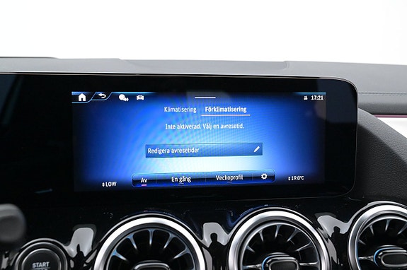 Mercedes-Benz EQA300 18 of 27