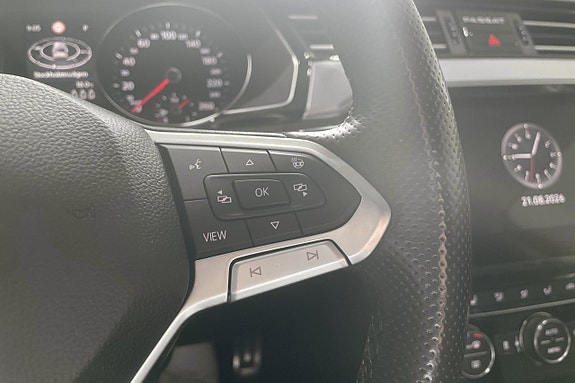Volkswagen Passat Alltrack 20 of 26