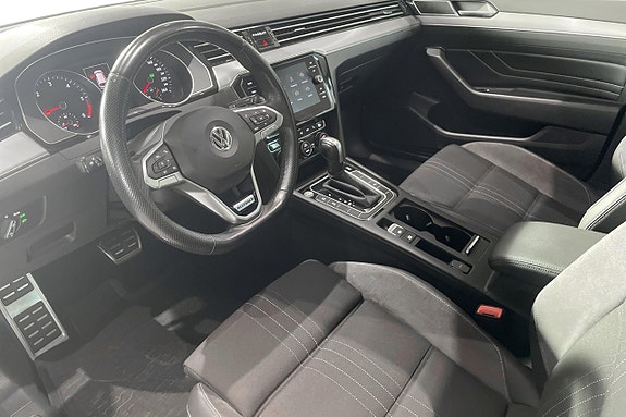 Volkswagen Passat Alltrack 12 of 26