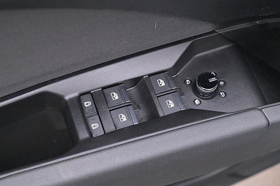 Audi Q4 e-tron 11 of 27