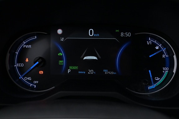 Toyota RAV4 Plug-in Hybrid 8 of 27