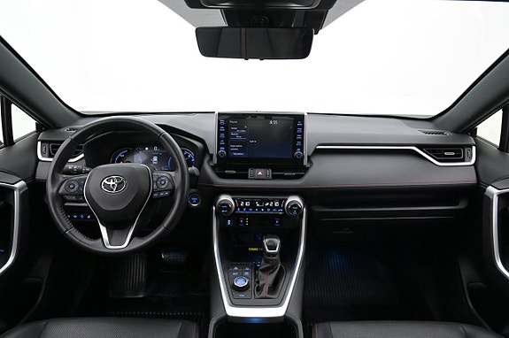 Toyota RAV4 Plug-in Hybrid 6 of 27