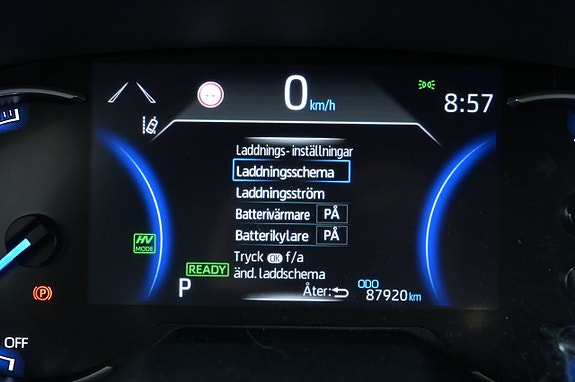 Toyota RAV4 Plug-in Hybrid 9 of 27