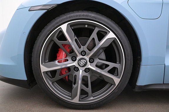 Porsche Taycan 4S 27 of 27