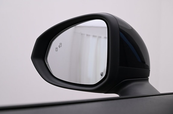 Lynk & Co 01 19 of 27