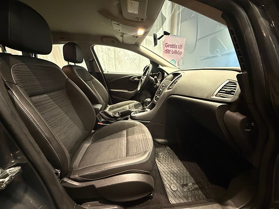 Opel Astra 10 of 13