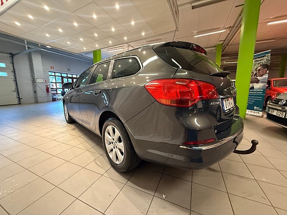 Opel Astra 6 of 13