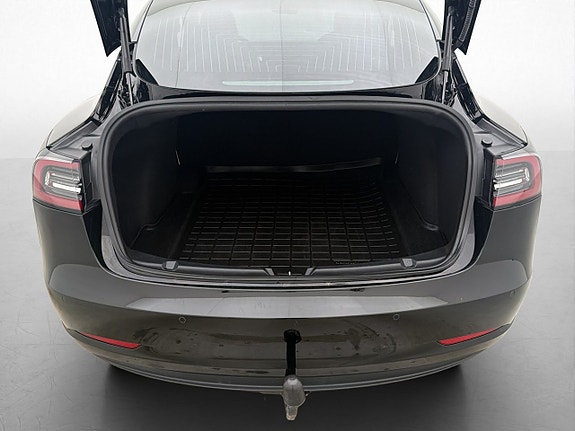 Tesla Model 3 10 of 30