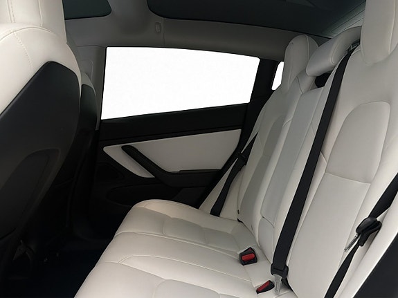 Tesla Model 3 14 of 30