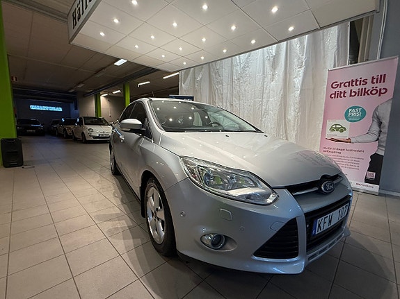 Ford Focus 4 of 12