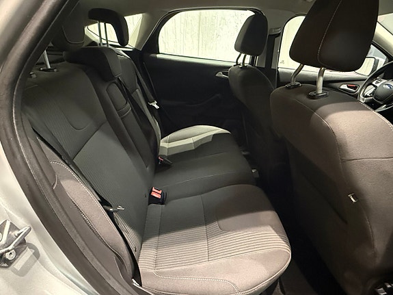 Ford Focus 11 of 12