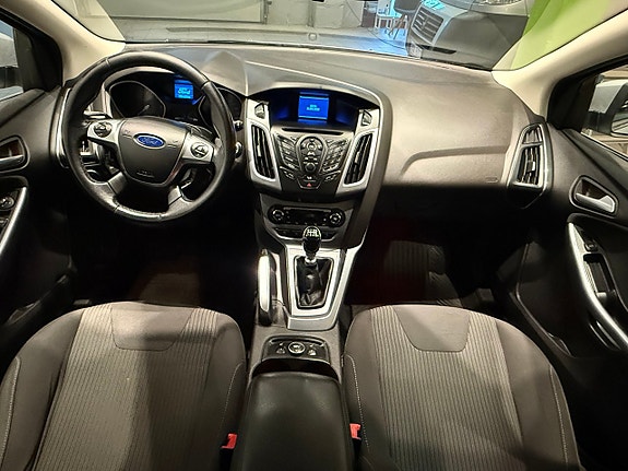 Ford Focus 12 of 12
