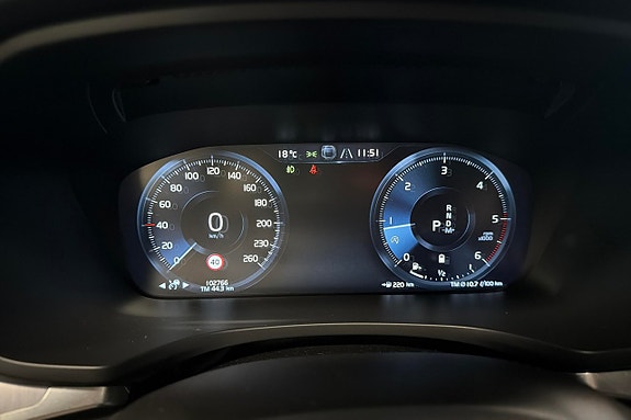 Volvo V60 Cross Country 17 of 25