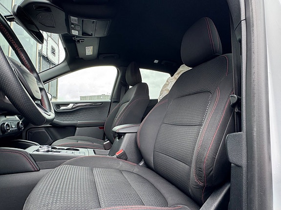 Ford Kuga 5 of 19