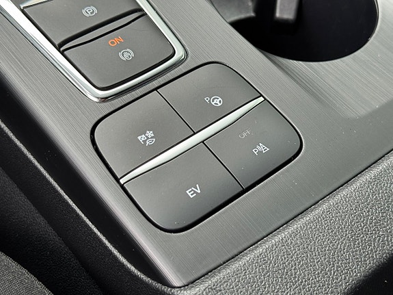 Ford Kuga 13 of 19