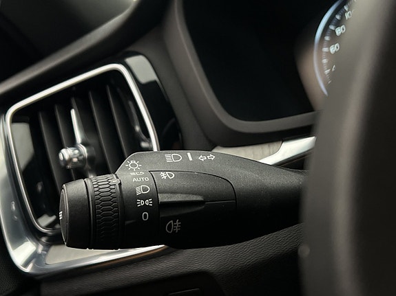 Volvo V60 13 of 30