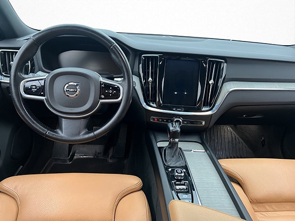 Volvo V60 12 of 30