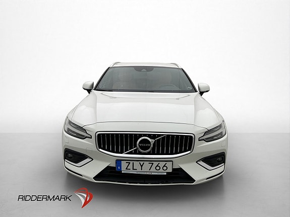 Volvo V60 2 of 30
