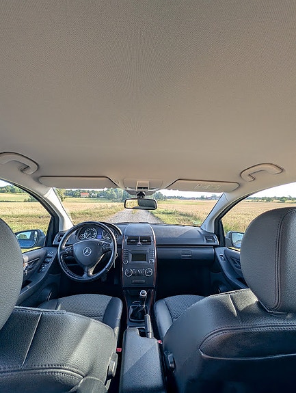 Mercedes-Benz A150 4 of 5