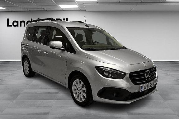 Mercedes-Benz T180 d 3 of 14