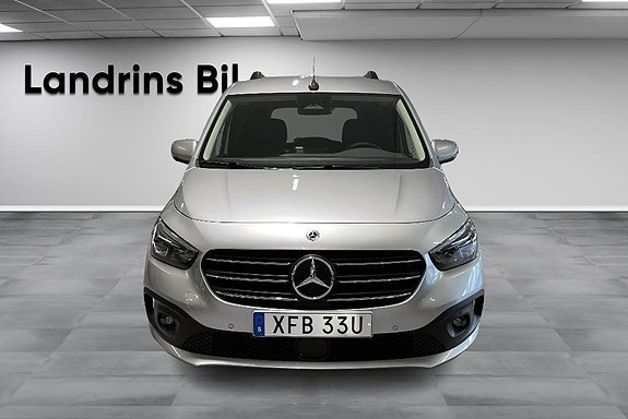 Mercedes-Benz T180 d 2 of 14