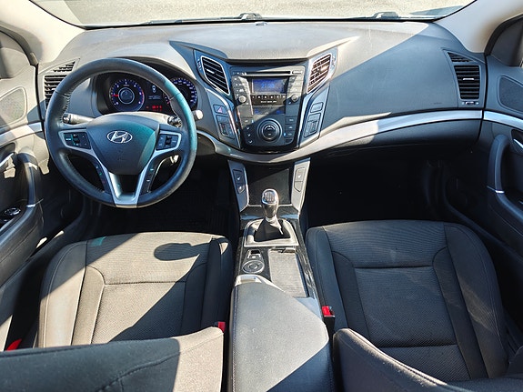 Hyundai i40 11 of 18
