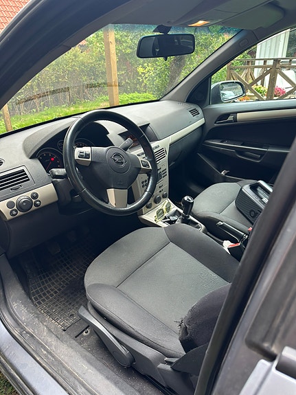 Opel Astra 5 of 7