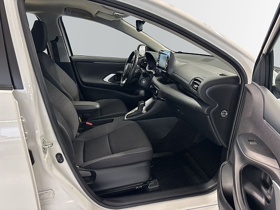 Toyota Yaris 6 of 6