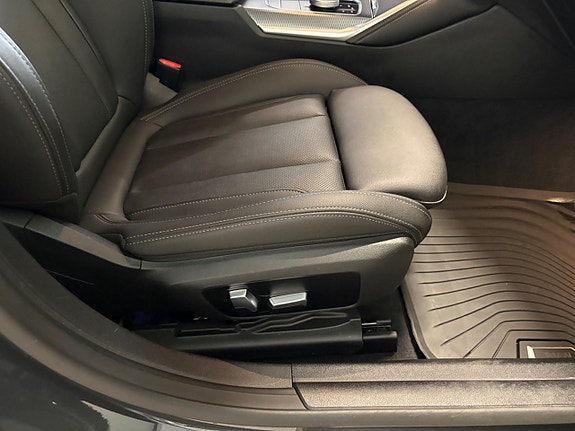 BMW i4 15 of 27