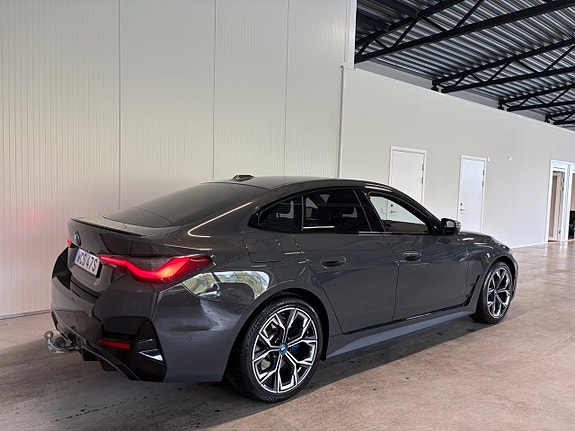 BMW i4 4 of 27