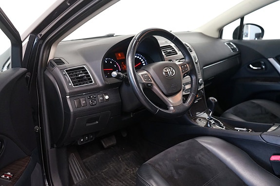 Toyota Avensis 7 of 11