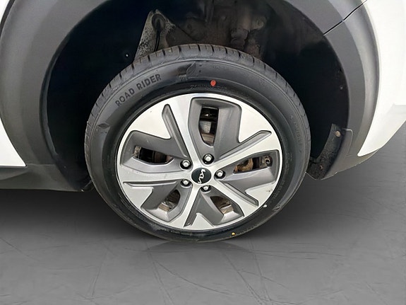 Kia e-Niro 28 of 30