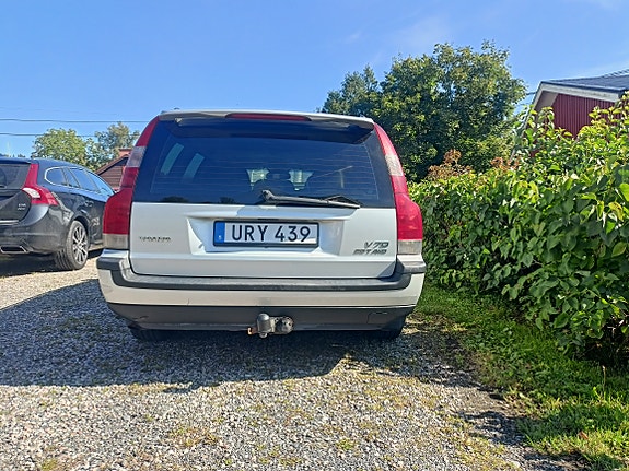 Volvo V70 5 of 9