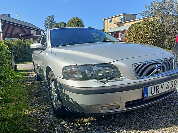 Volvo V70 7 of 9