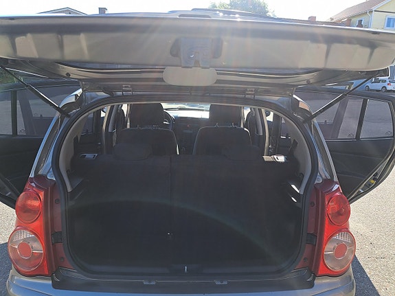 Kia Picanto 15 of 20