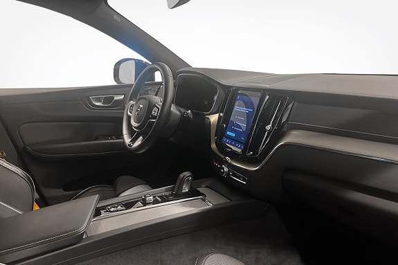 Volvo XC60 17 of 17