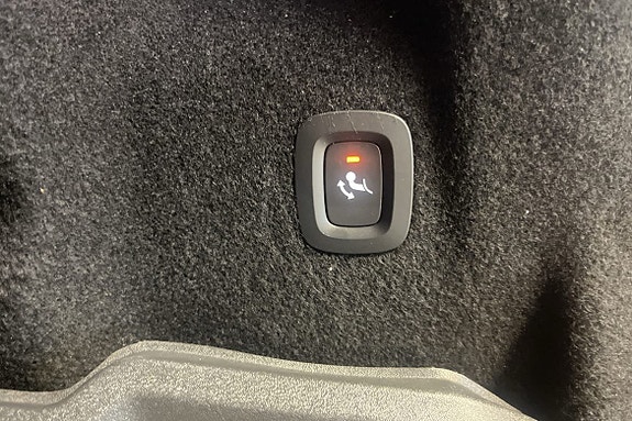 Volvo XC60 7 of 17